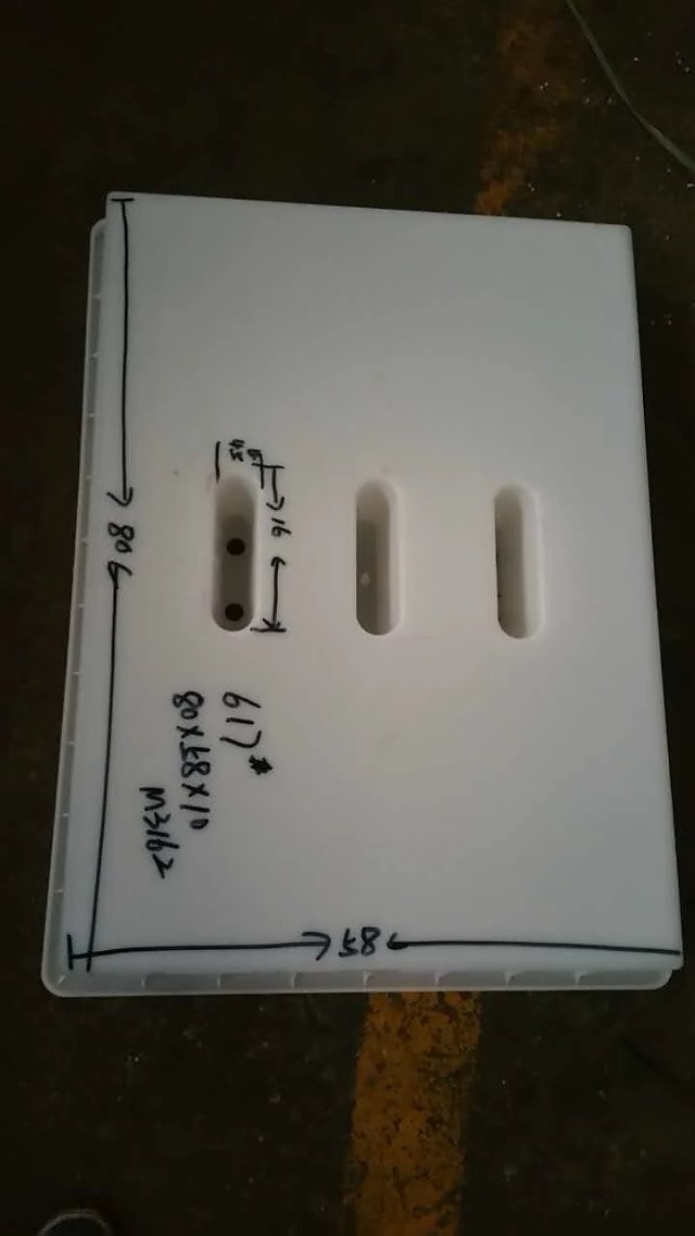 贵州80*58*10三条孔边沟盖板水泥混泥土塑料模具-湖南塑料模具